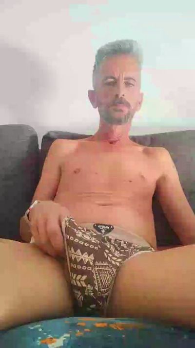 andaluz39hot3 live cam on Cam4
