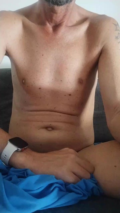 andaluz39hot3 live cam on Cam4