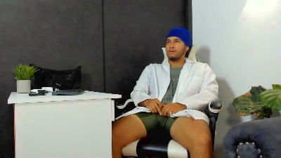 ander_montoya live cam on Cam4