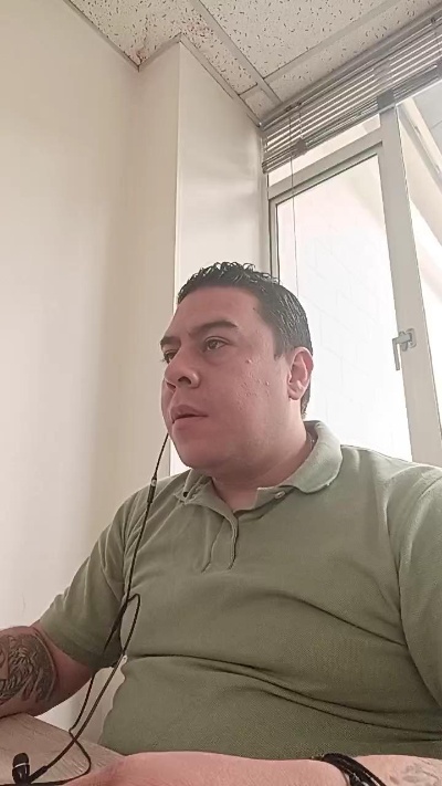andersonl225 live cam on Cam4