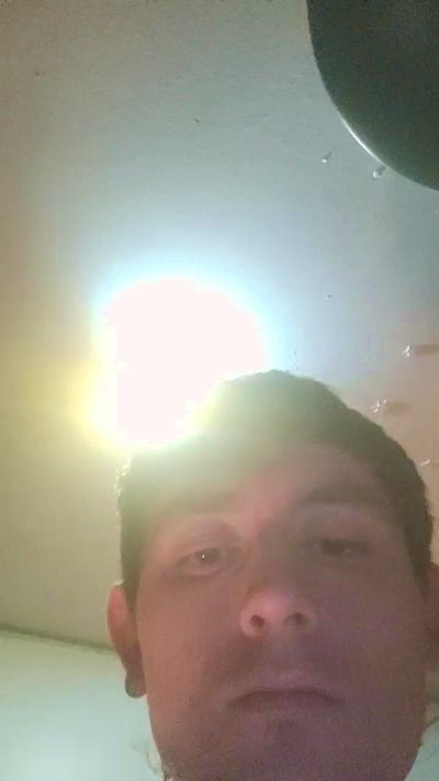 andr8888_hot live cam on Cam4