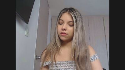 andrea20_sexy live cam on Cam4