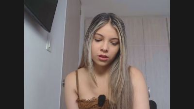 andrea20_sexy live cam on Cam4