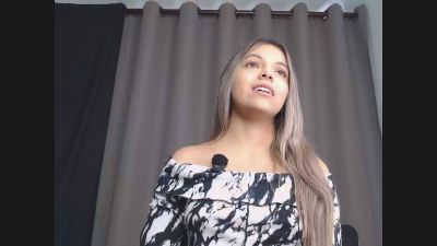 andrea20_sexy live cam on Cam4