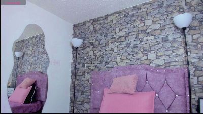 andrea_lovely live cam on Cam4