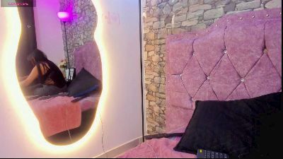 andrea_lovely live cam on Cam4