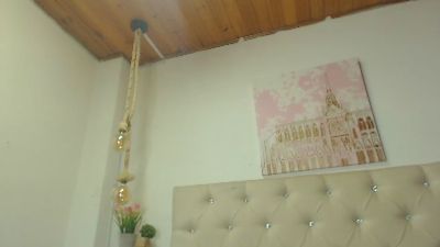 andrea_secret_ live cam on Cam4