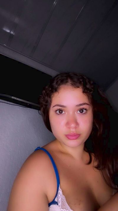 andreasweet live cam on Cam4