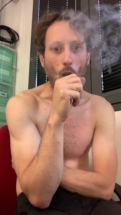 andreatoledo live cam on Cam4