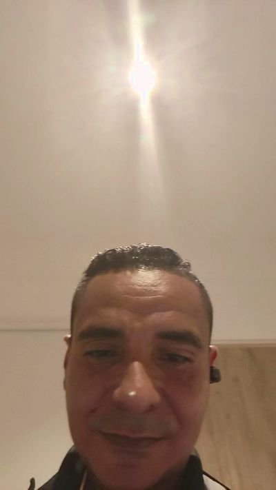 andres11295786 live cam on Cam4