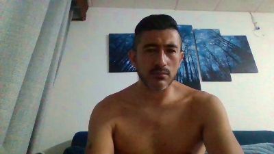andres5890 live cam on Cam4