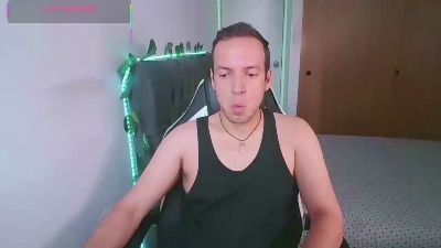 andresihot12 live cam on Cam4