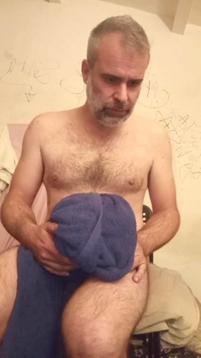 andrew_00 live cam on Cam4
