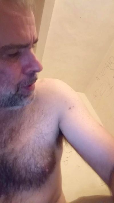 andrew_00 live cam on Cam4