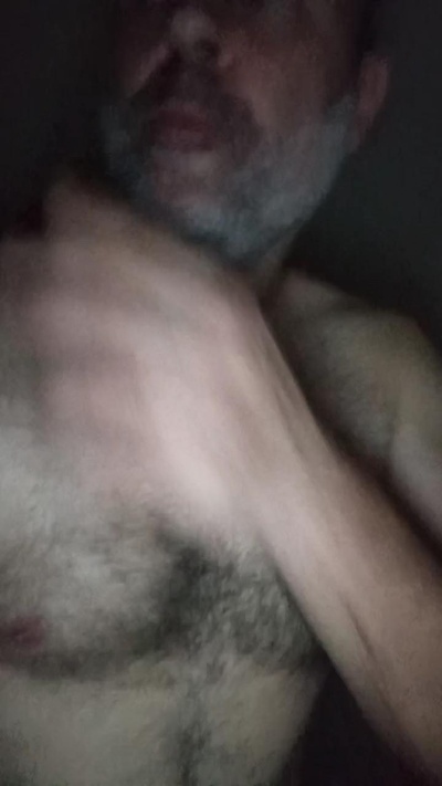 andrew_00 live cam on Cam4