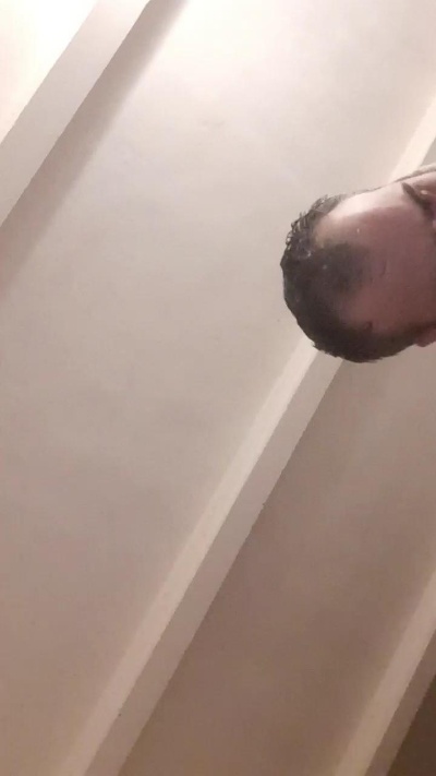 andrew_00 live cam on Cam4