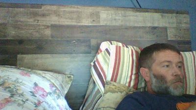 andrewe421 live cam on Cam4