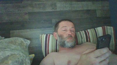 andrewe421 live cam on Cam4
