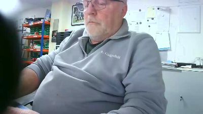 andybo18021 live cam on Cam4