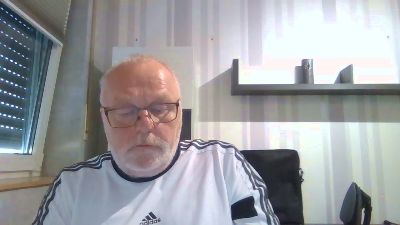 andybo18021 live cam on Cam4