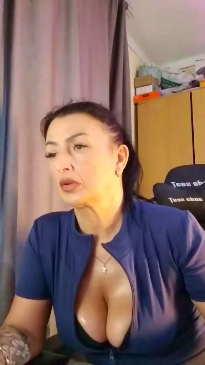 angel75sexy live cam on Cam4