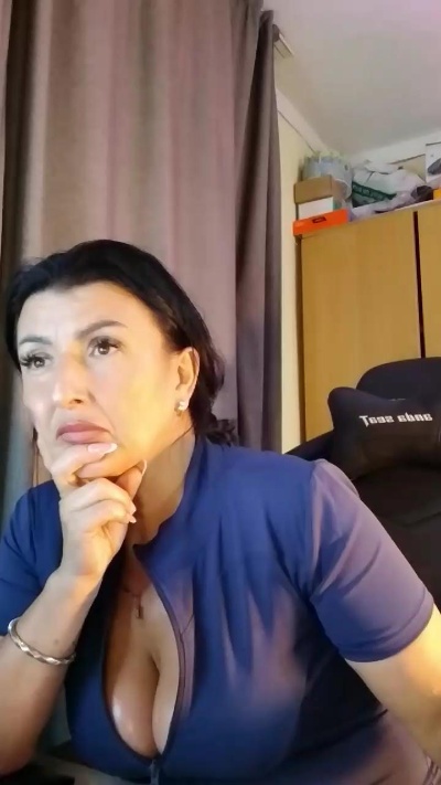 angel75sexy live cam on Cam4