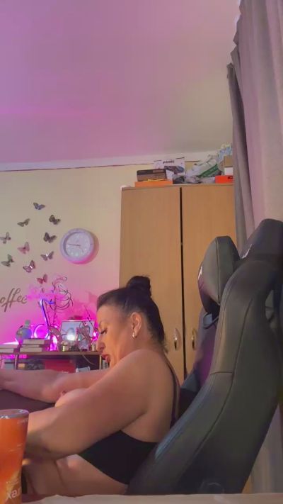 angel75sexy live cam on Cam4