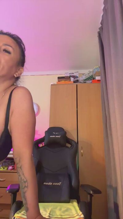 angel75sexy live cam on Cam4