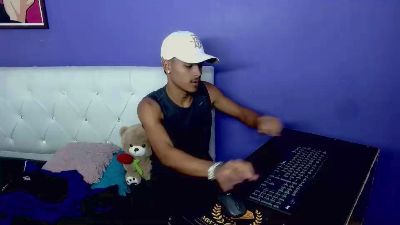 angel_foxc_ live cam on Cam4