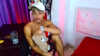 angel_foxc_ live cam on Cam4
