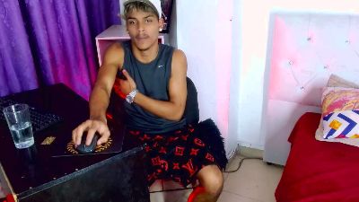 angel_foxc_ live cam on Cam4