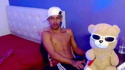 angel_foxc_ live cam on Cam4