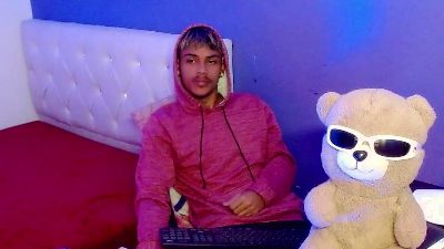 angel_foxc_ live cam on Cam4