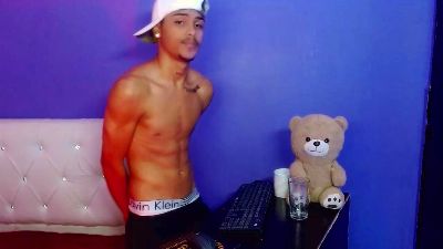 angel_foxc_ live cam on Cam4