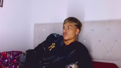 angel_foxc_ live cam on Cam4