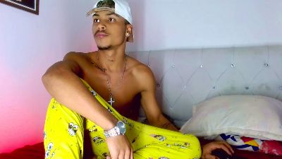 angel_foxc_ live cam on Cam4