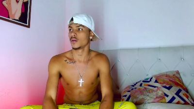 angel_foxc_ live cam on Cam4