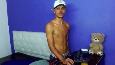 angel_foxc_ live cam on Cam4