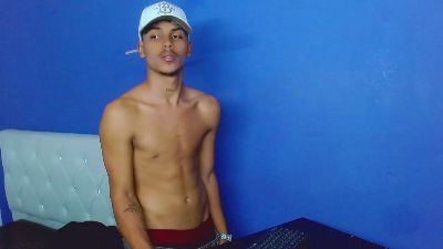 angel_foxc_ live cam on Cam4