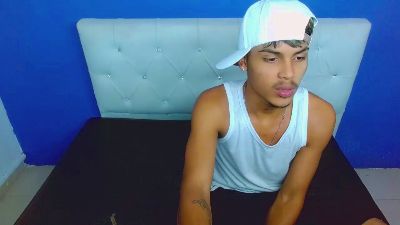 angel_foxc_ live cam on Cam4