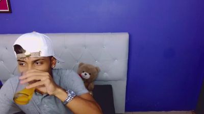 angel_foxc_ live cam on Cam4