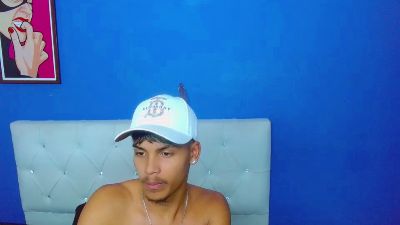 angel_foxc_ live cam on Cam4