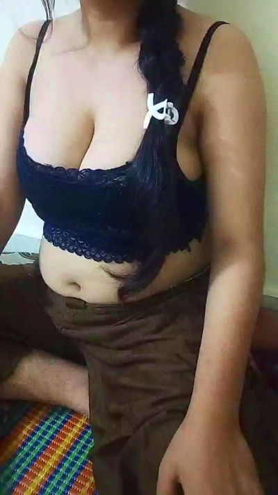angel_priya1 live cam on Cam4