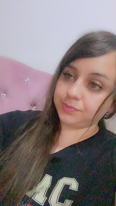 angela19 live cam on Cam4