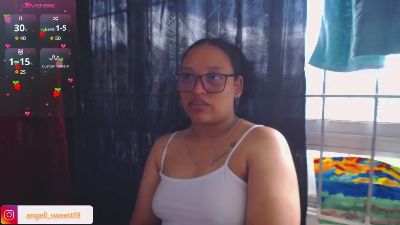 angela_angels_ live cam on Cam4