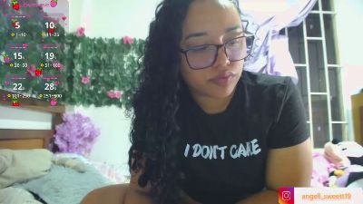 angela_angels_ live cam on Cam4