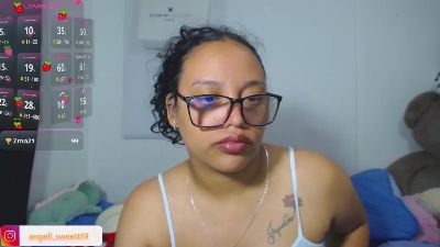 angela_angels_ live cam on Cam4