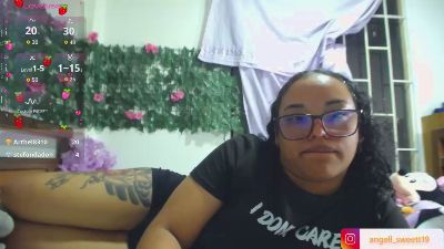 angela_angels_ live cam on Cam4