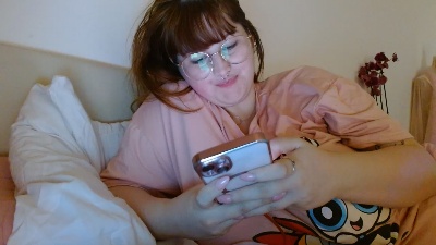 angelh0ney live cam on Cam4