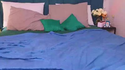 angelic_coy live cam on Cam4